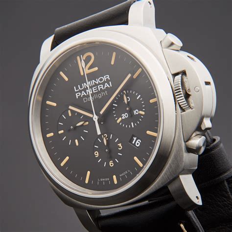 luminor base panerai|luminor panerai daylight price.